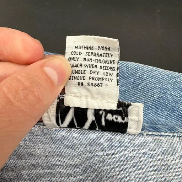 Vintage Denim Vest Sleeveless Jacket Small Blue Cotton NY Jeans Hong Kong Y2K - Picture 6 of 8